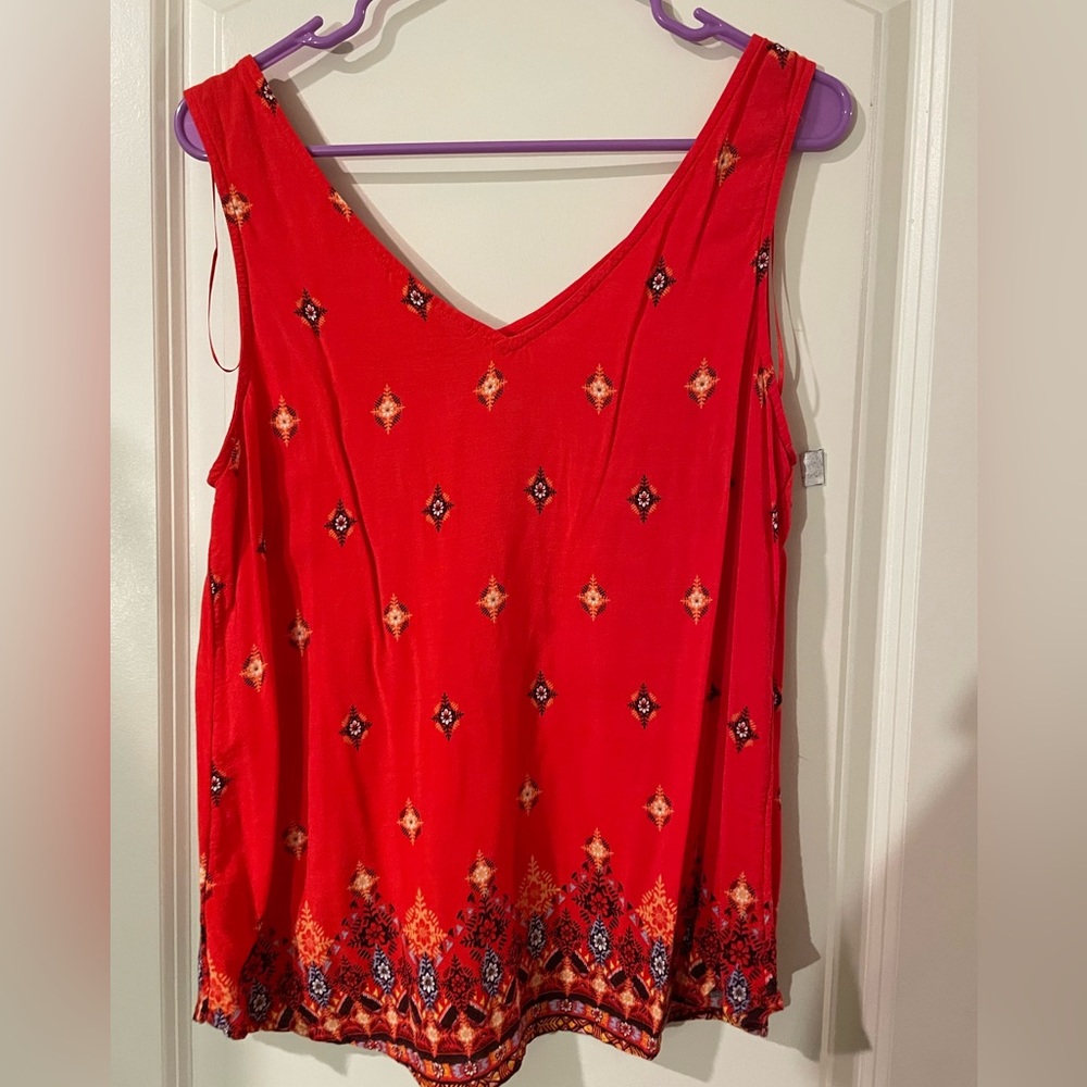 SO  blouse style tank
Size  large
